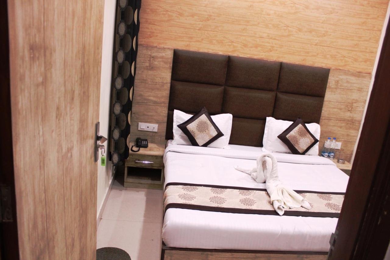 Shree Krishna Hotels Amritsar Bagian luar foto